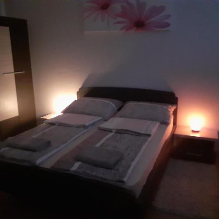 Tukan Apartman ไฮจ์ดุสโซบอสโล ภายนอก รูปภาพ
