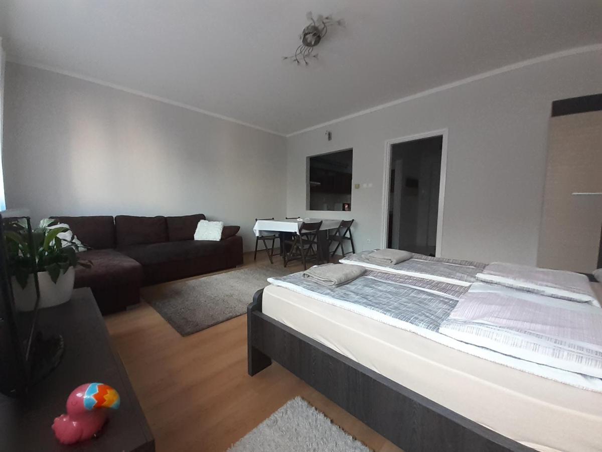 Tukan Apartman ไฮจ์ดุสโซบอสโล ภายนอก รูปภาพ